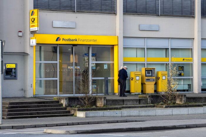 Unbefristete Streiks bei der Postbank drohen nach gescheiterten Tarifverhandlungen