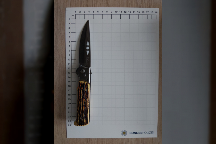 Aachen: Verbotene Springmesser beschlagnahmt