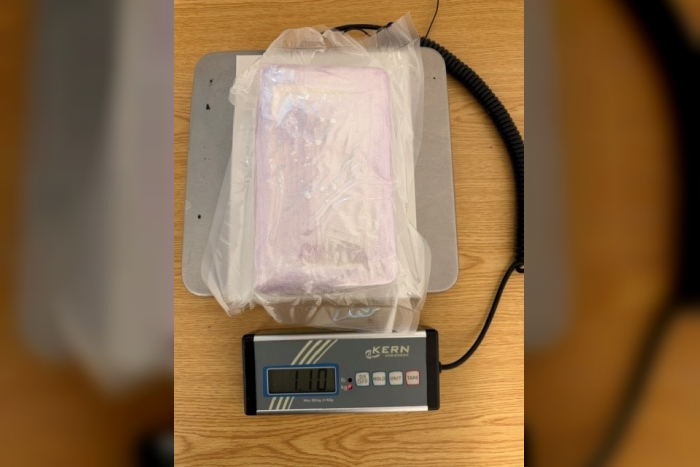 Venlo: Polizeiteam schnappt Drogenschmuggler auf A40