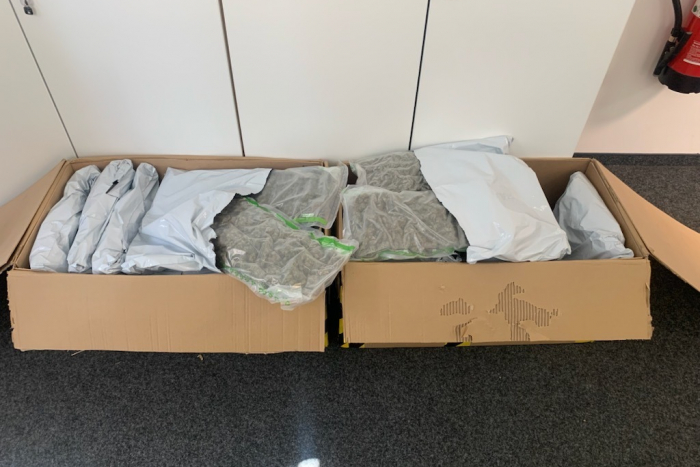 Potsdam: Schmuggel von Marihuana im Paketzentrum aufgedeckt