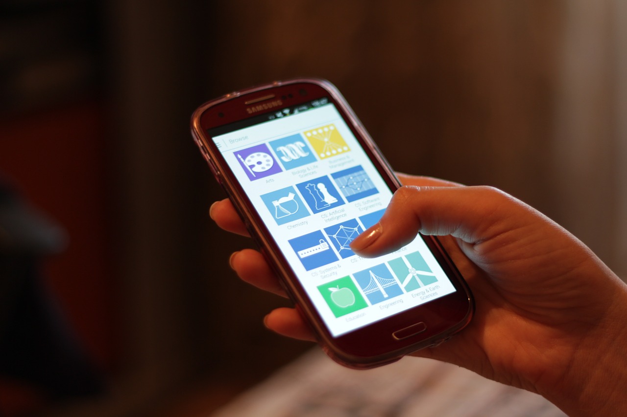 Polizei und Handy-Apps: Die Rolle digitaler Standortdaten in der Ermittlungsarbeit