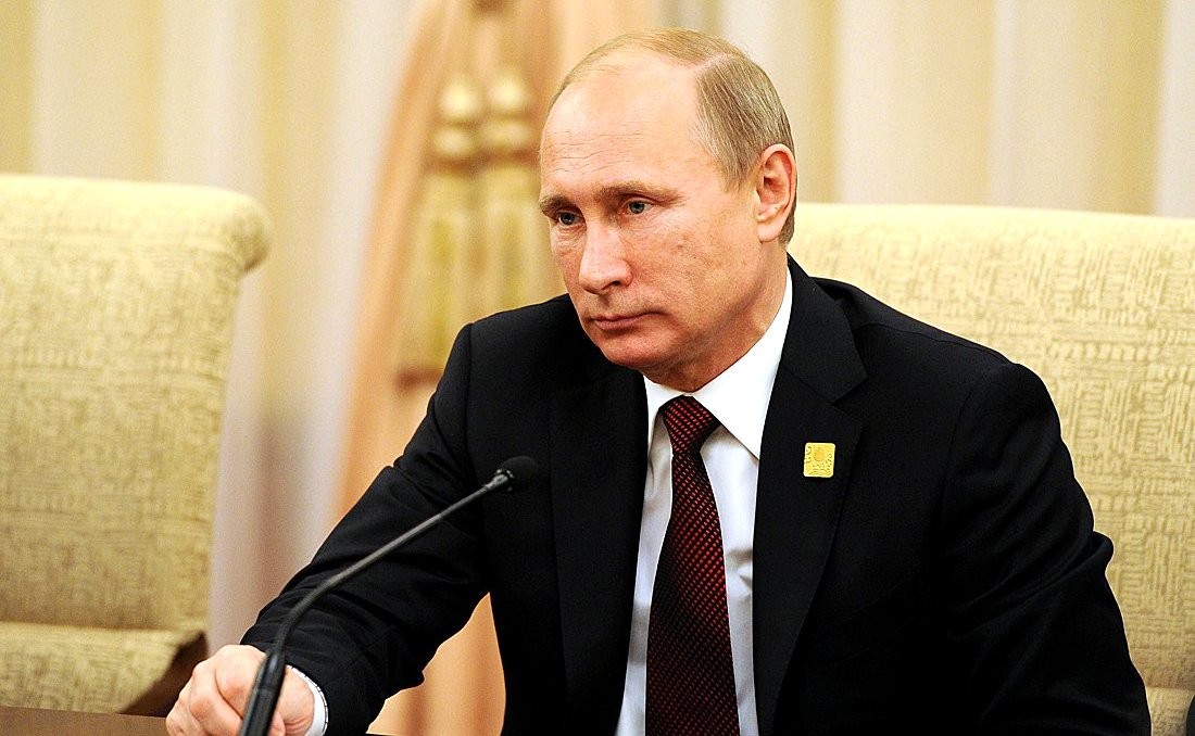 Putin kritisiert westlichen Einfluss und stellt russische Widerstandsfähigkeit in den Vordergrund