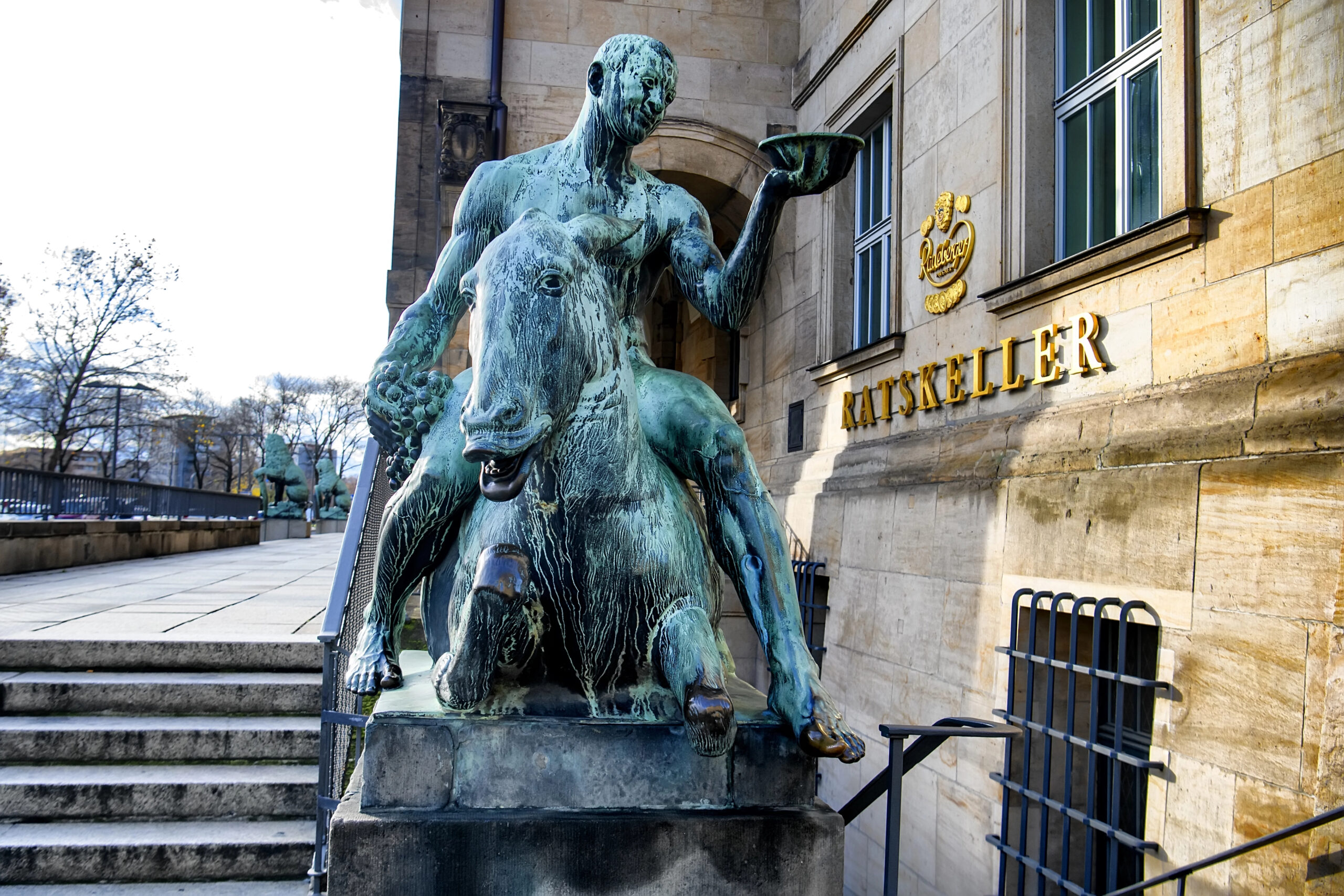 Dresdner Bürger stimmen über Entwurf der Carolabrücke ab
