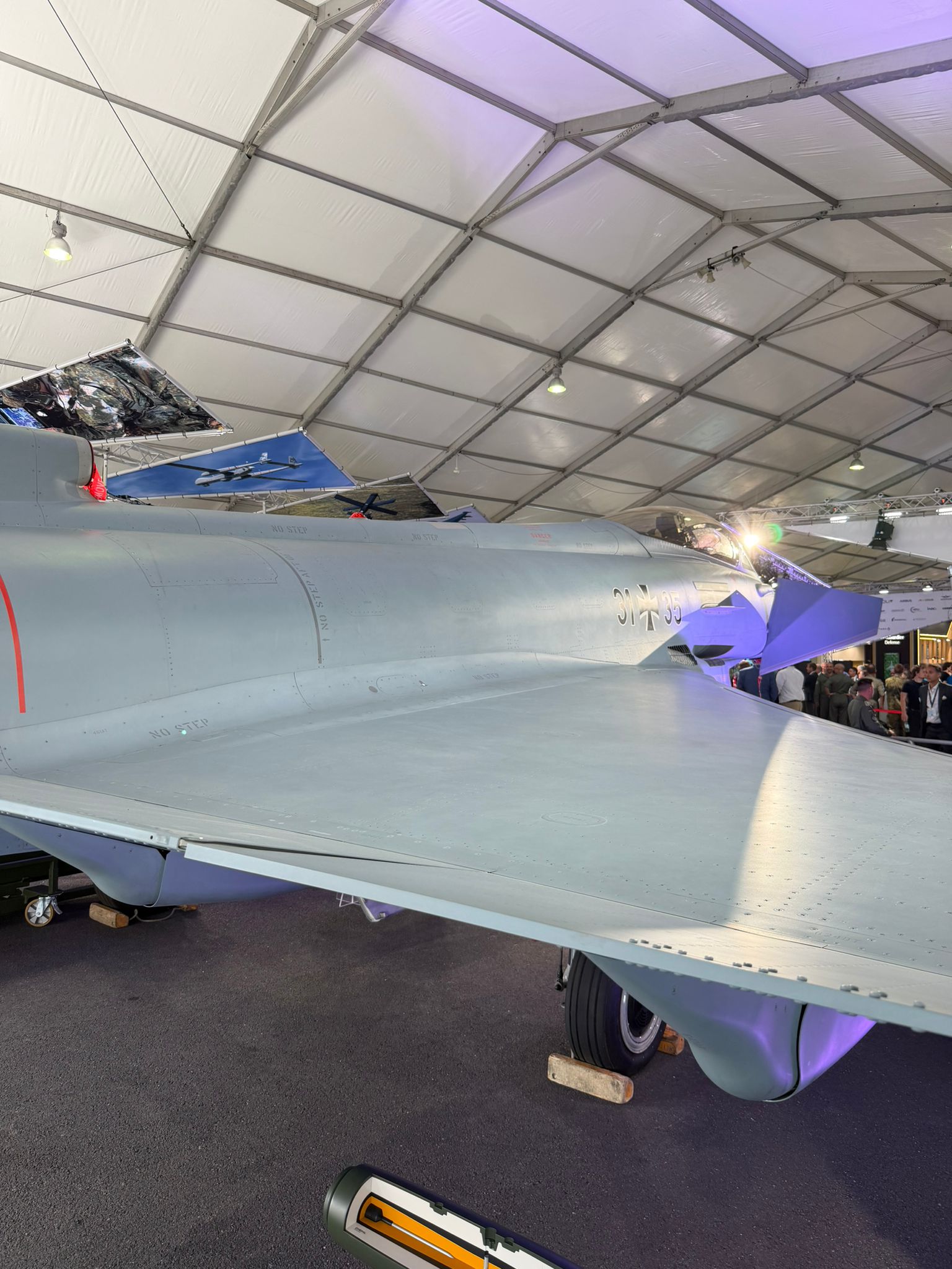 Bundeswehr führt Manöver mit Eurofighter über Köln durch