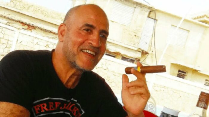 Modelagent mit Verbindungen zu Jeffrey Epstein in Paris tot aufgefunden