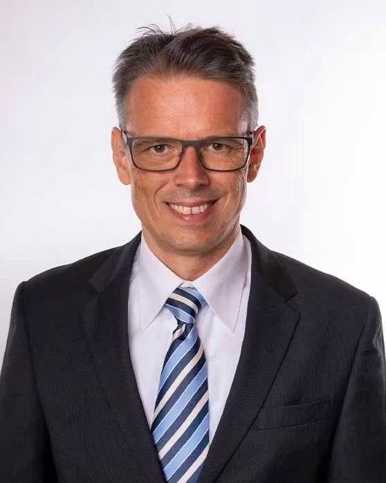 Psychiater erklärt: Täter filmen Übergriffe zur Machtdemonstration und Kontrolle