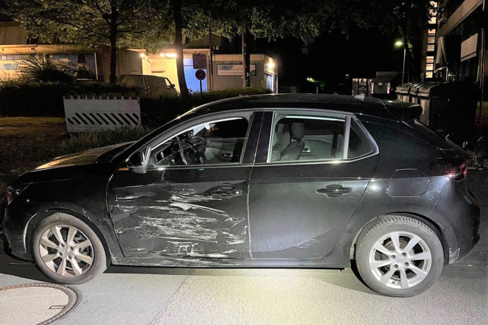 Bielefeld: Unfall und Flucht nach Rotlichtverstoß