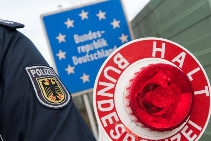 Bunde: Zwei Haftbefehle an der Grenze vollstreckt