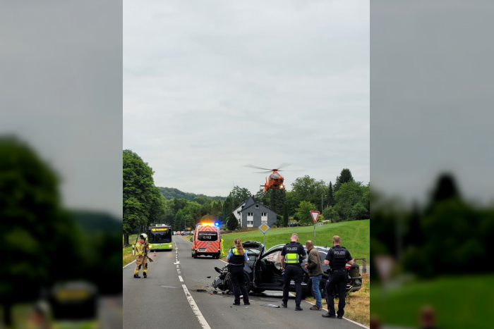 Herrenstrunden: Verkehrsunfall in Bergisch Gladbach