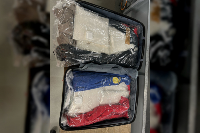 Potsdam: Zoll am Flughafen BER entdeckt 16 Kilogramm Ketamin im Gepäck