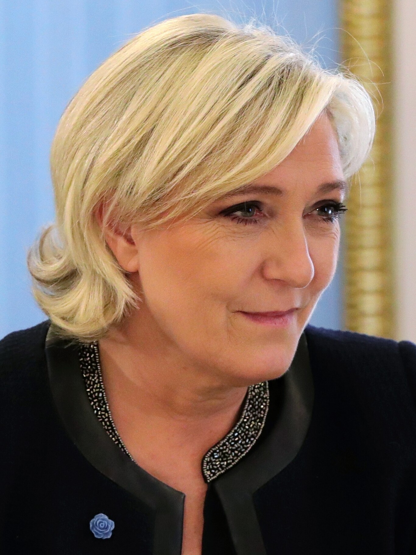 Marine Le Pen: Ein Jahr Haft mit Fußfessel wegen rechtlicher Verstöße