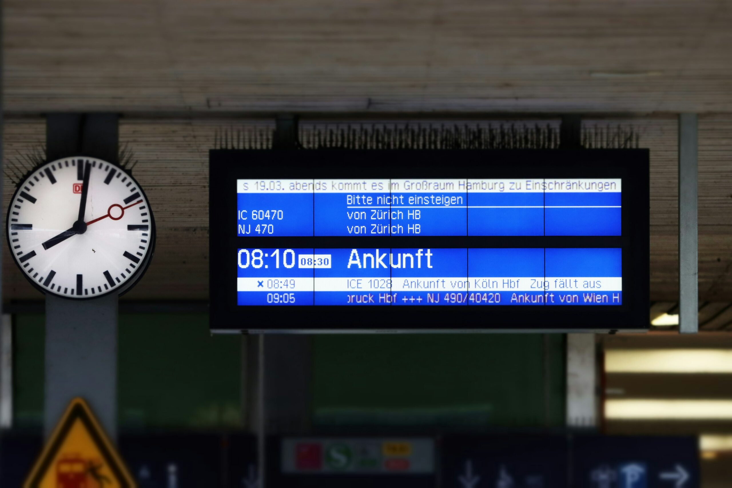 Maßnahmen der Deutschen Bahn: KI-gestützte Verspätungsprognosen und Verbesserungen vor Ort