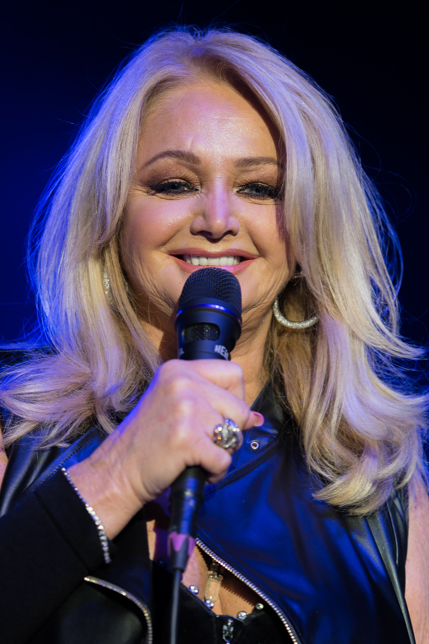 Bonnie Tyler (75) verabschiedet sich von der Bühne des Lebens