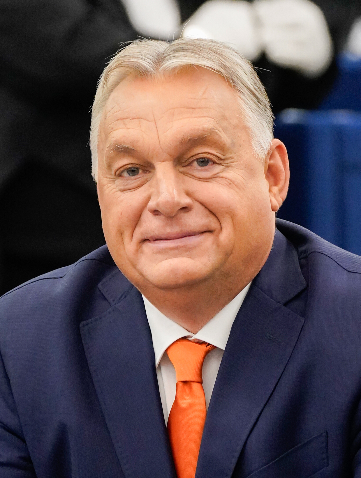 Orbán in der Krise: Die Medienlügen fallen wie Dominosteine