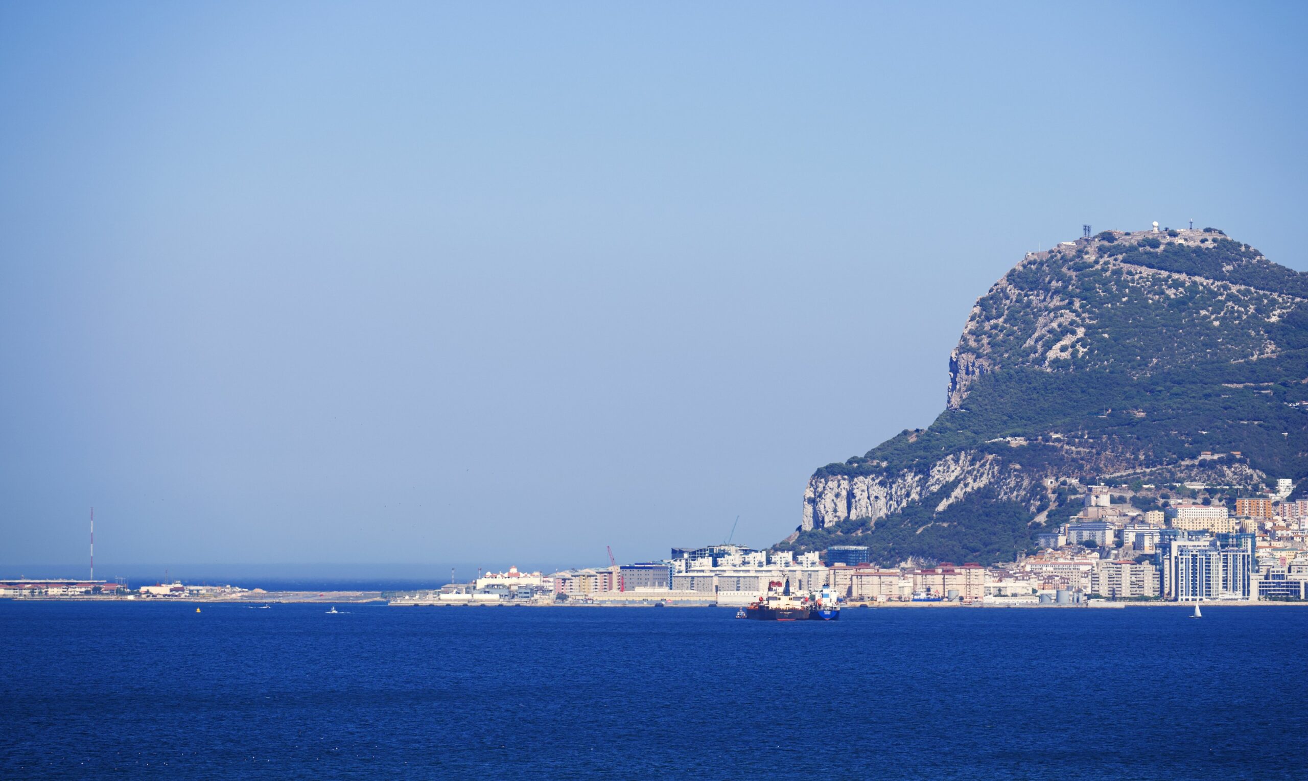 Neuer Meilenstein: Spanien und Gibraltar heben seit über 100 Jahren bestehende Grenzkontrollen auf
