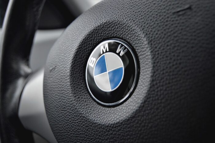 Autobauer will sparen: BMW verzeichnet massiven Gewinneinbruch