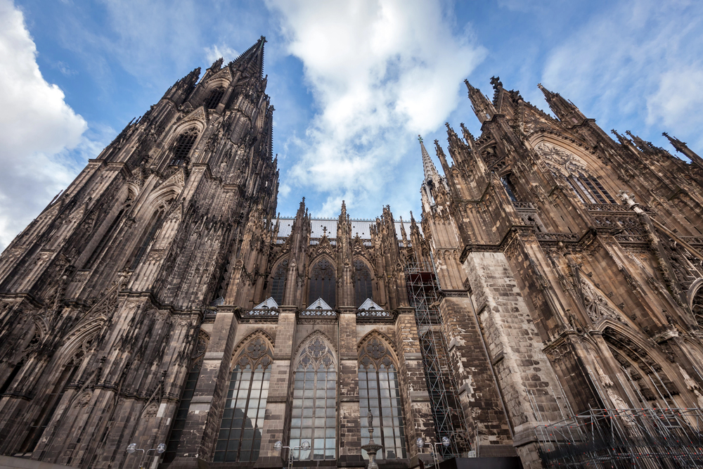 Schwere Unwetterwarnungen für Köln und NRW: Starkregen und Hagel drohen