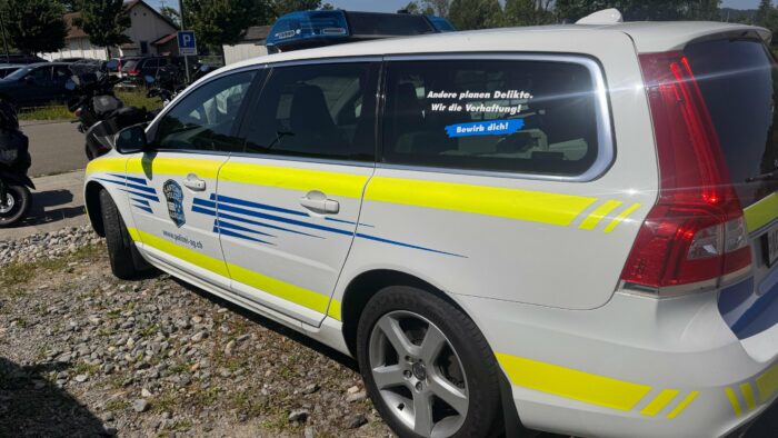 Junger Mann in Nuneaton von maskierten Tätern sexuell angegriffen – Polizei ermittelt