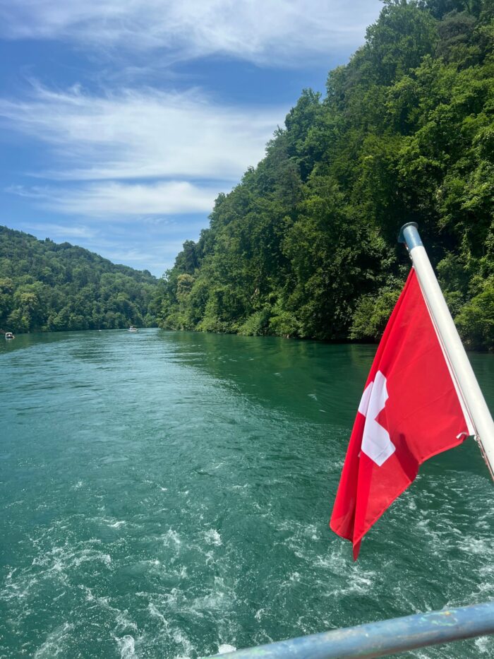 Rhein in Köln: Bilder zeigen Auswirkungen des Niedrigwassers