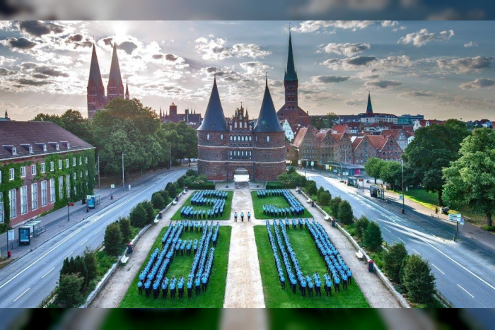 Lübeck: Verabschiedung des 80. Studienjahrgangs der Bundespolizei