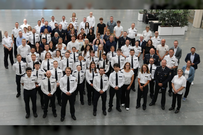 Landkreis Offenbach: Neue Kolleginnen und Kollegen beim Polizeipräsidium Südosthessen