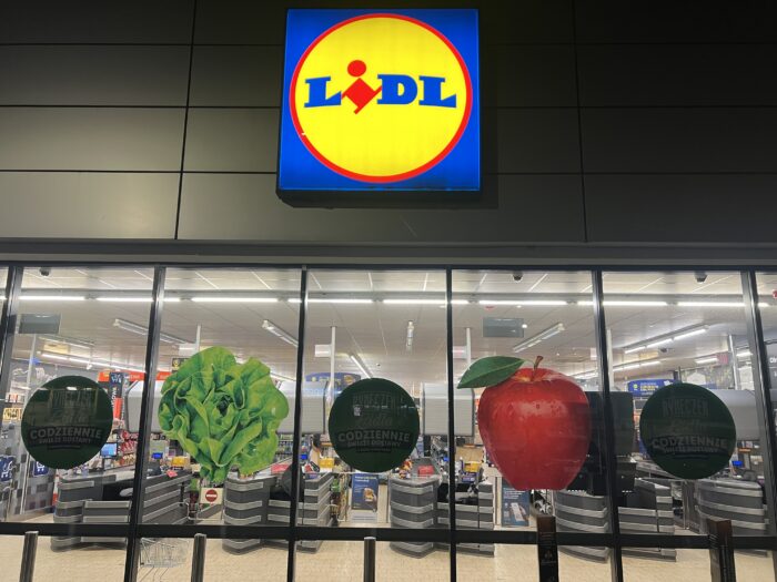 Reutlingen: Schuss auf Auto vor Lidl-Markt! Täter flüchtig