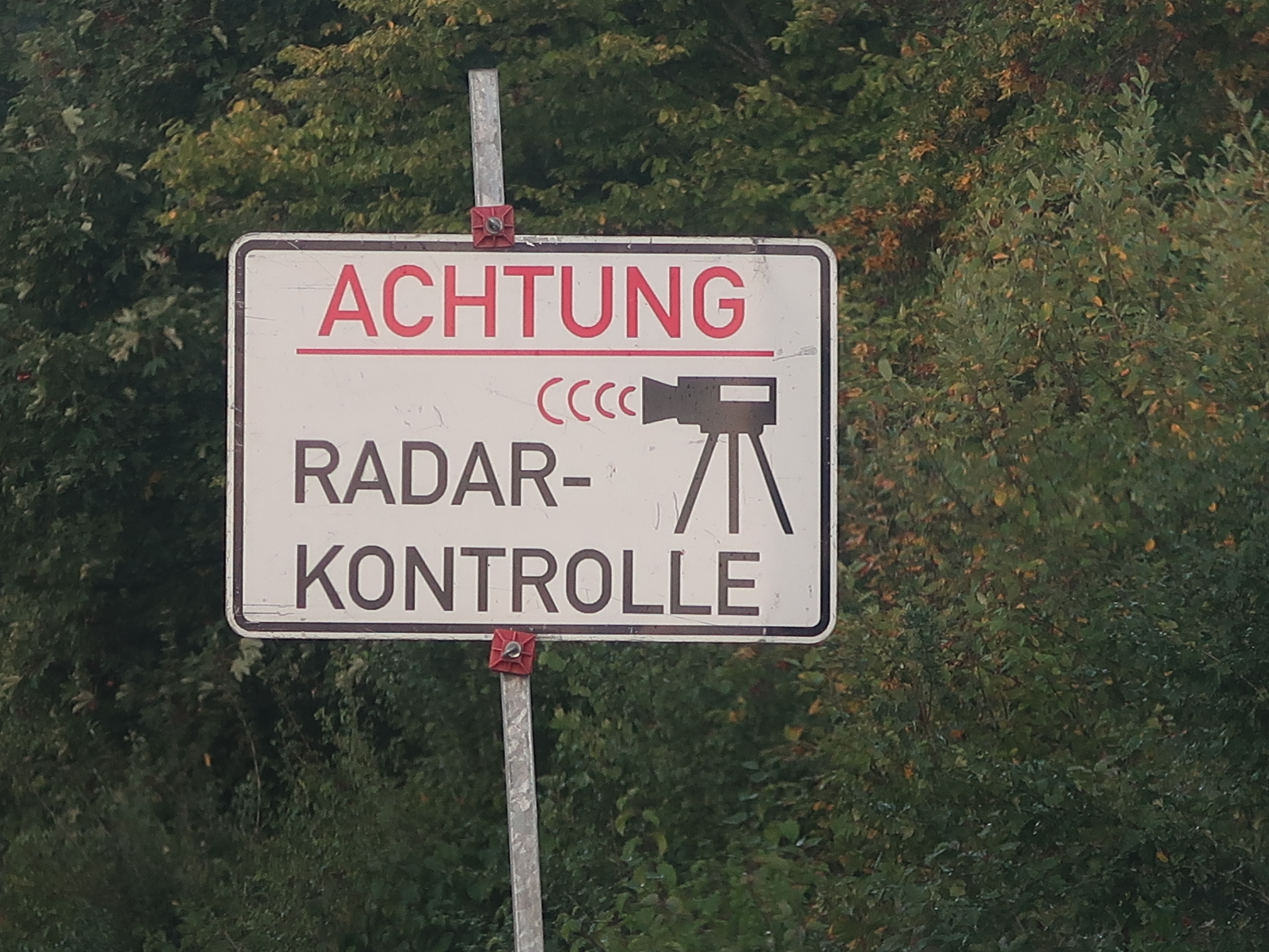Neue Geschwindigkeitskontrollen: Europaweite Aktion ‚Speedweek‘ startet