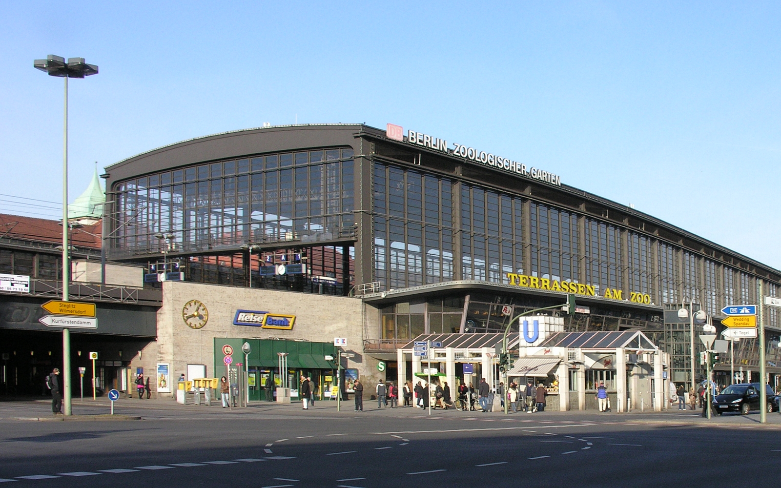 Tödlicher Vorfall in Berlin: Mann nach Streit am Bahnhof Zoo erschossen