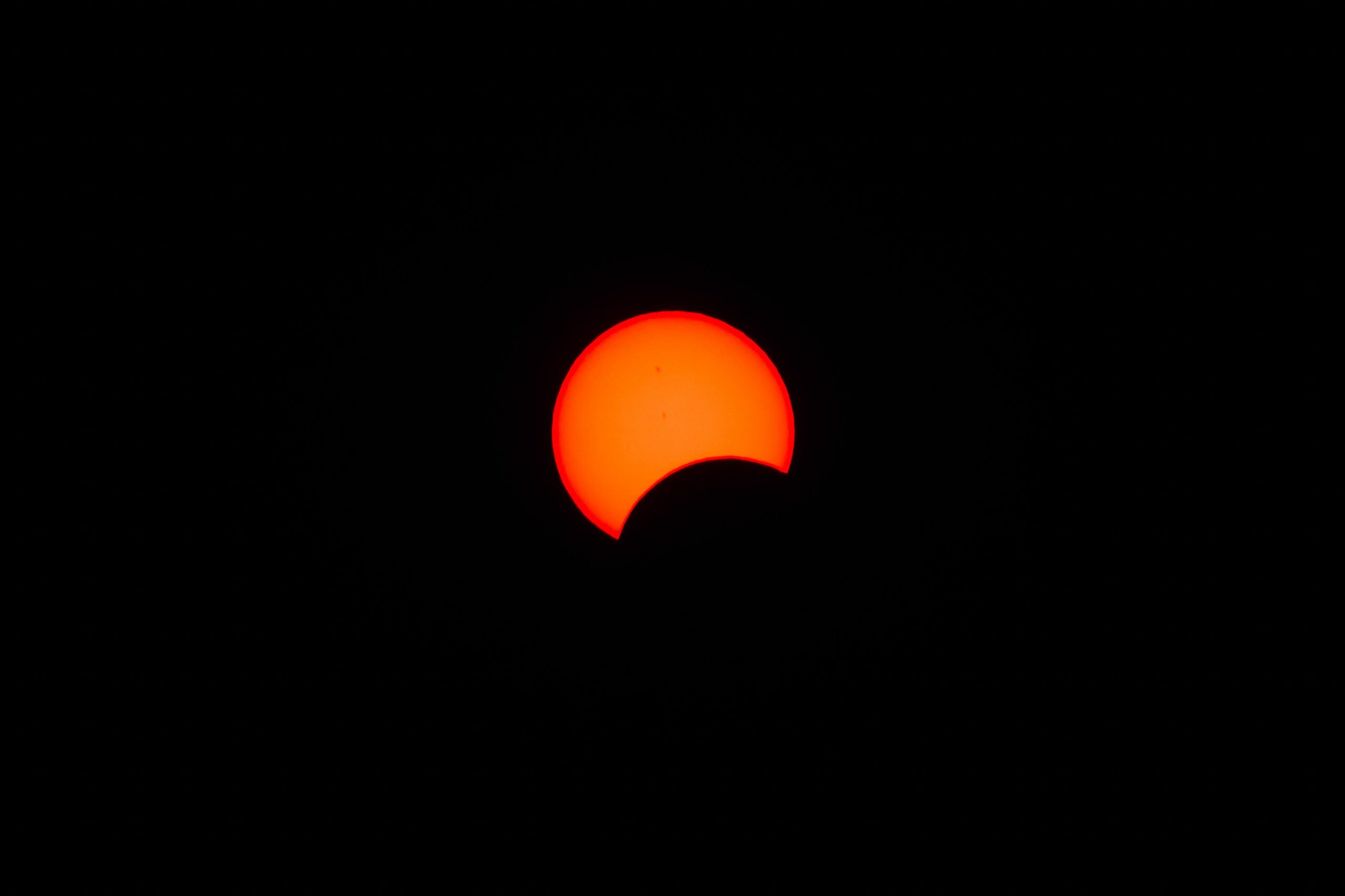 Heutige Sonnenfinsternis: Uhrzeiten und Beobachtungsmöglichkeiten in Deutschland