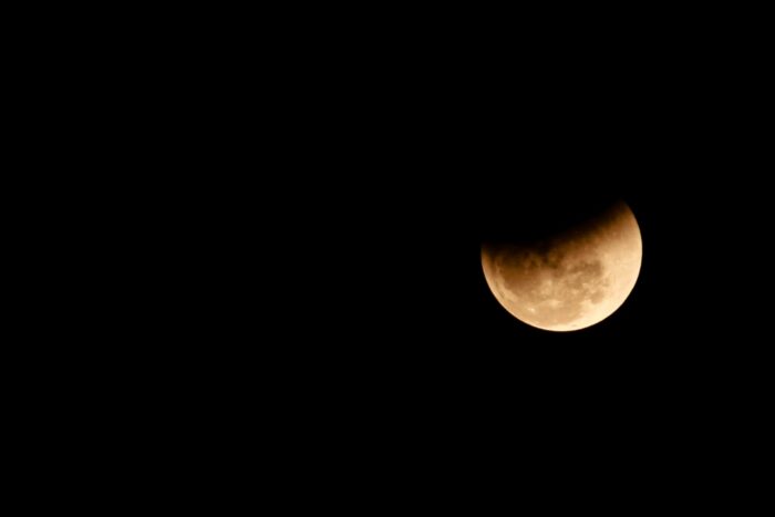 Mondfinsternis am frühen Freitag - Was ist in Deutschland zu sehen?