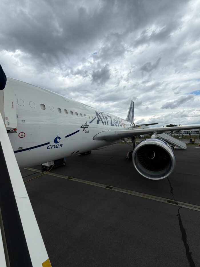 Flugzeug stürzt im Kongo ab: Behörden melden 17 Tote, darunter ein Kind