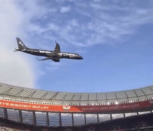 Ermittlungen nach Tiefflügen über Rugby-Stadion in Südafrika
