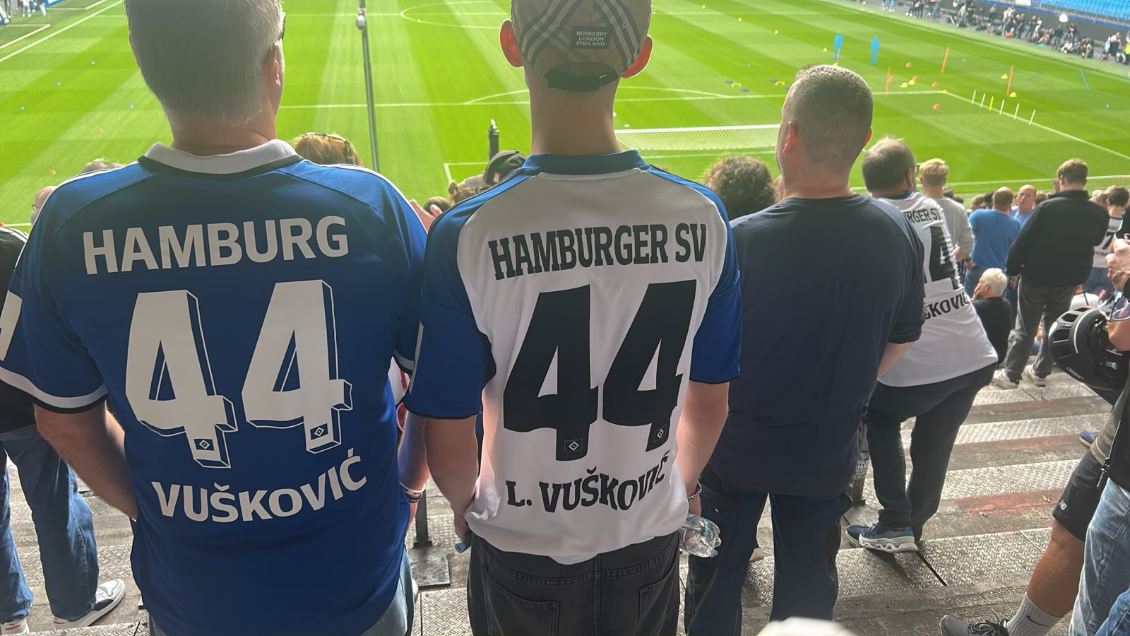 Mario Vušković feiert Comeback: 6.000 Fans begrüßen ihn im Volksparkstadion