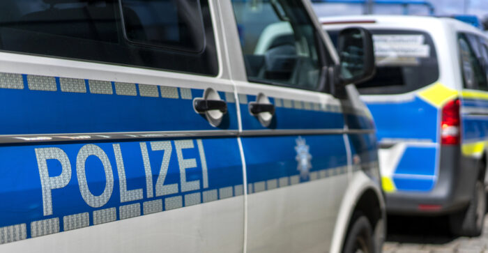 Berlin-Friedrichshain: Senioren (74, 76) in Wohnung entdeckt