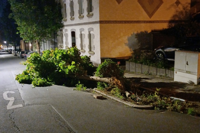 Wetter (Ruhr): Verkehrsunfall mit Sattelauflieger