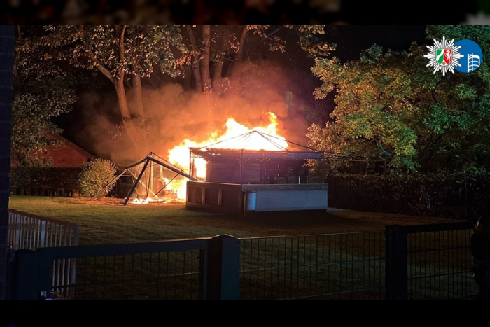 Oberhausen: Gartenhütte in Klosterhardt abgebrannt