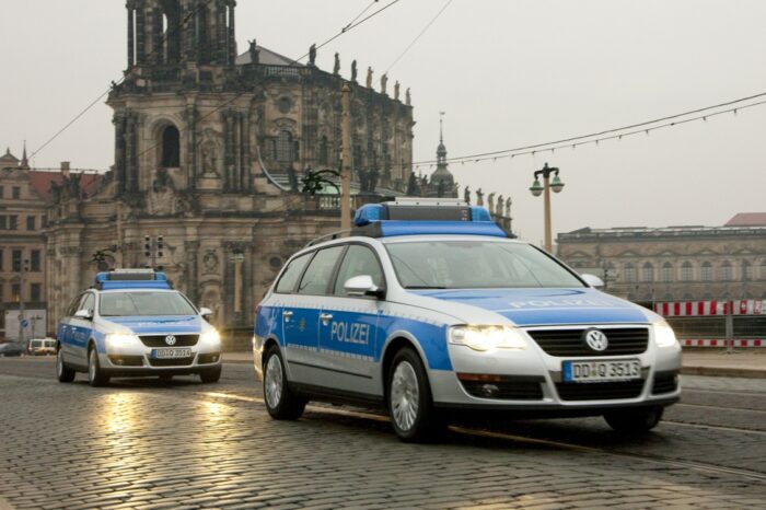 Verdächtiger auf der Flucht: Sachsens Polizei findet neun weitere Sprengsätze an Stromtrassen