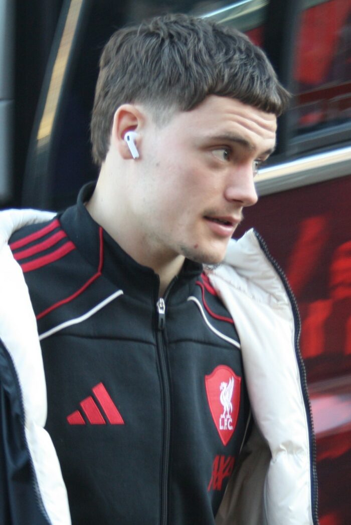FC Bayern hält Florian Wirtz die Tür offen