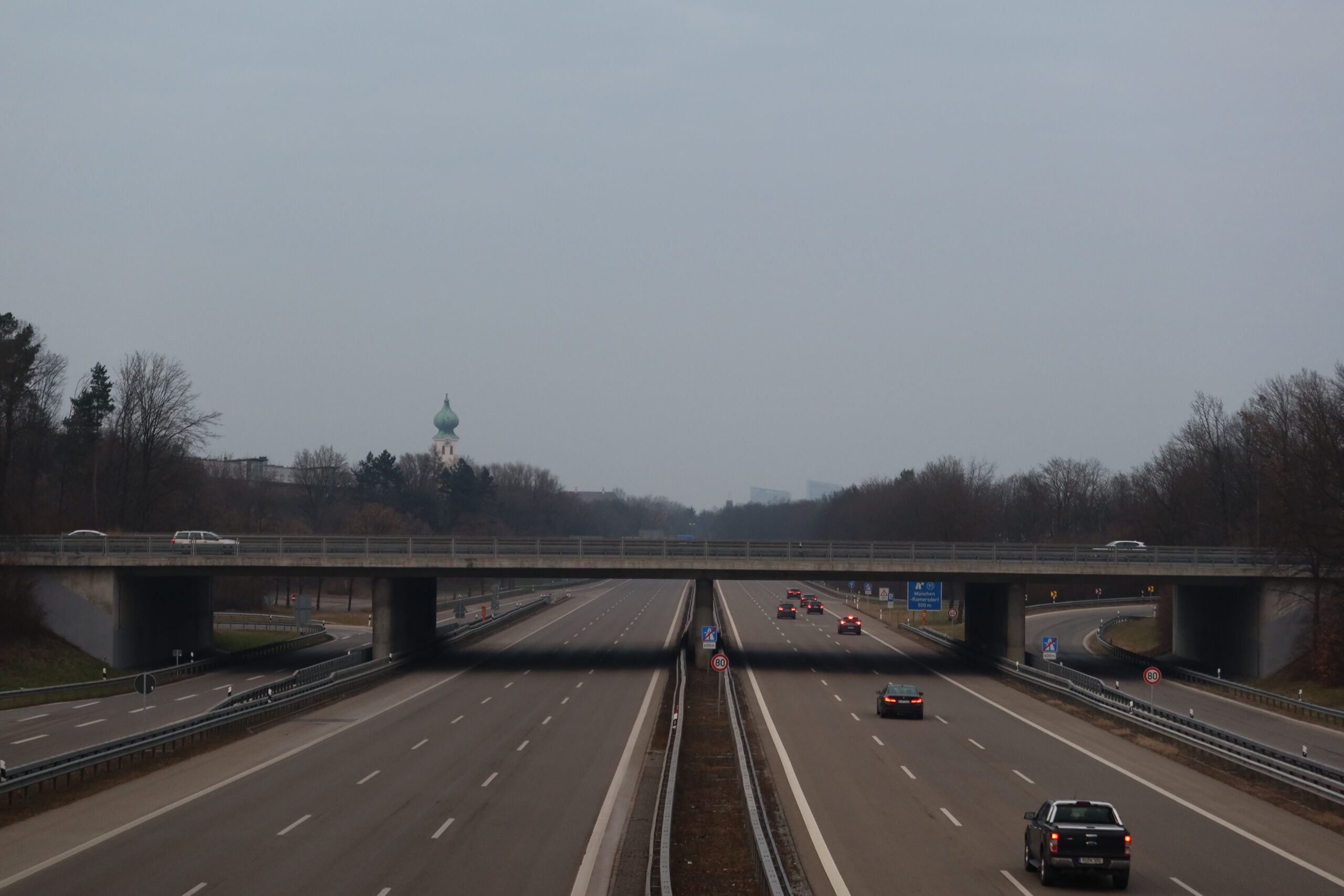 A8: Verkehrseinschränkungen im September – Umleitungsdetails für Autofahrer
