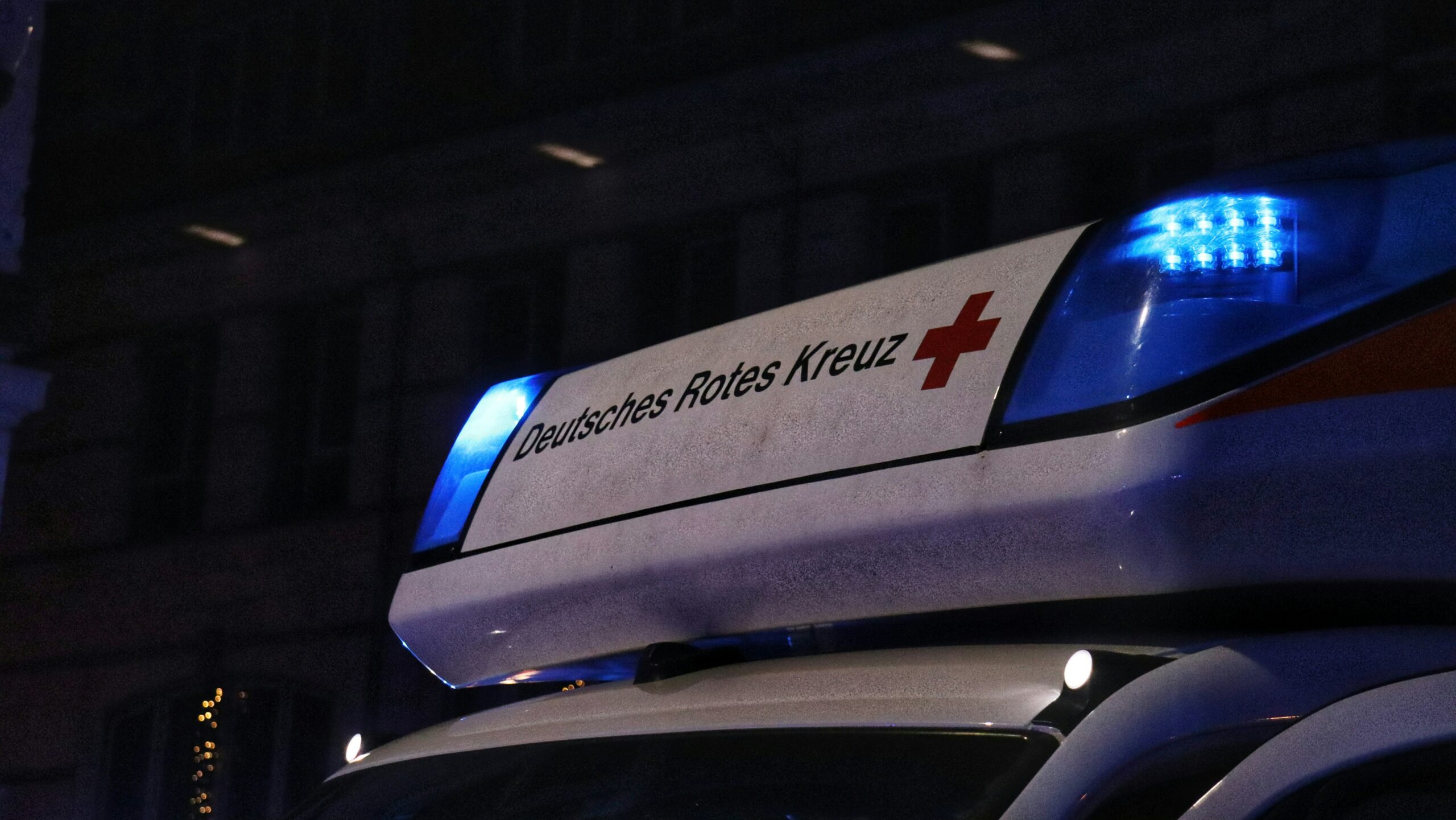 16-Jähriger Mofafahrer verletzt sich schwer bei Zusammenstoß mit Auto in Ahaus