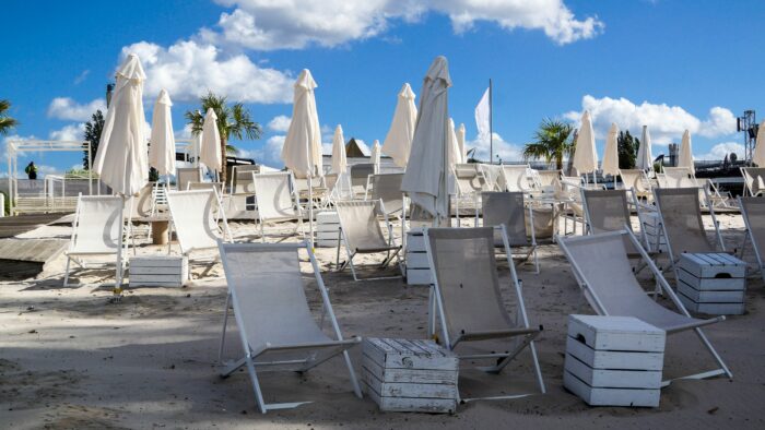 Am Strand in Griechenland: Mann stirbt nach Kampf um eine Sonnenliege