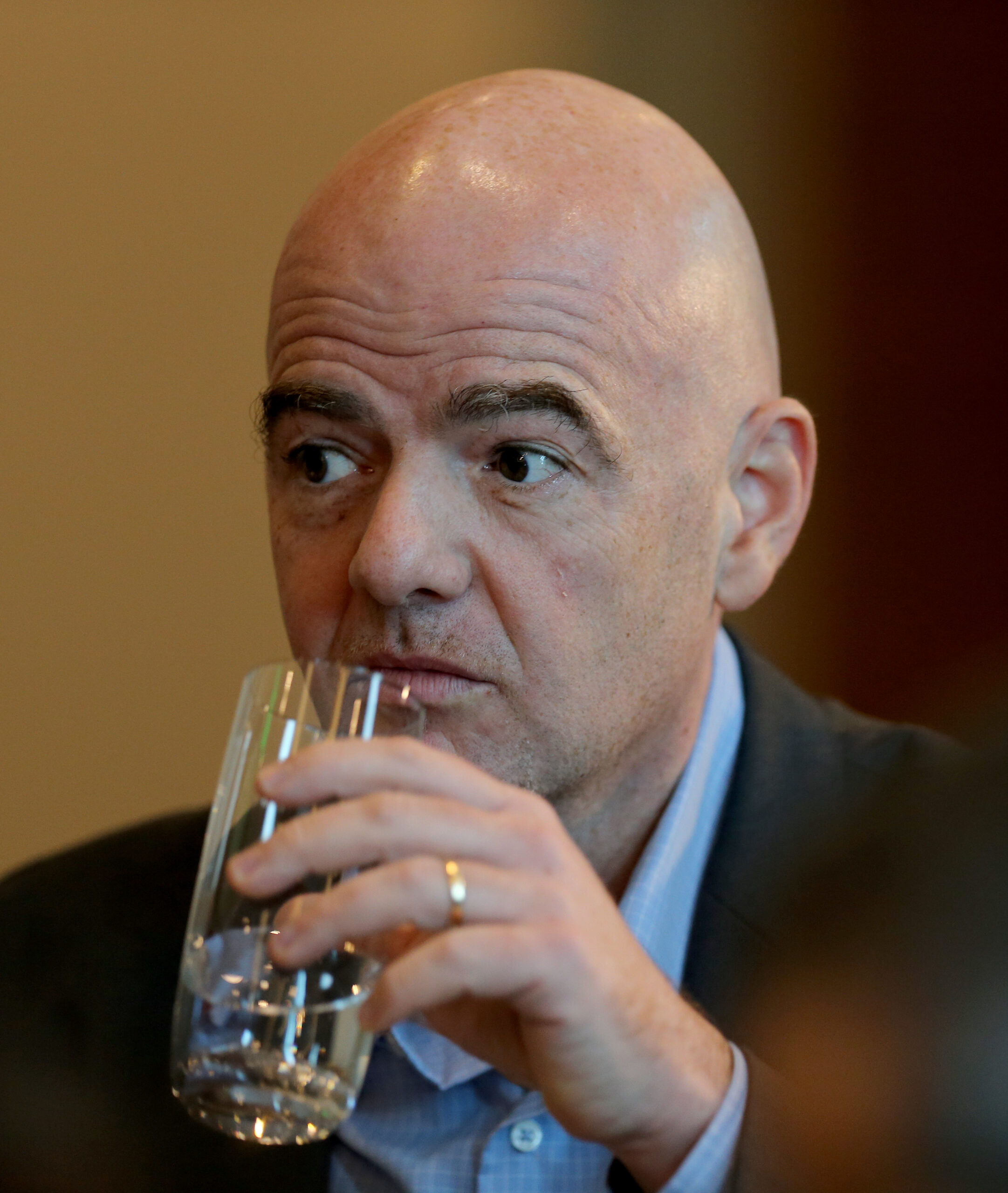 Infantino kündigt Reformen an, bleibt aber an der Spitze der FIFA
