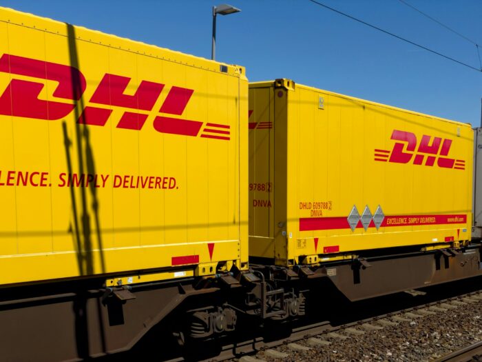 Gefährlicher Paket-Fund: DHL-Zentrum nach Quecksilber-Verdacht evakuiert