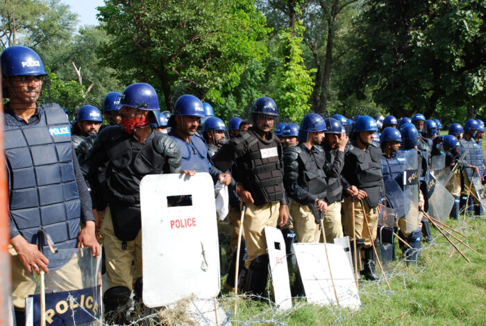 Zwölf Tote bei Anschlag in Pakistan – danach Schüsse auf Rettungswagen