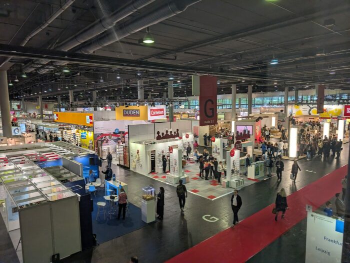 Ein Land an der Küste und eine Messe, die sich neu sortiert
