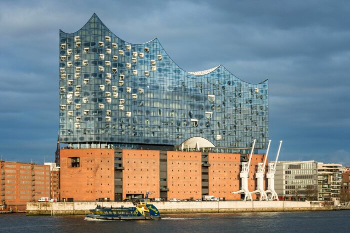 Hamburg & Schleswig-Holstein: Bund der Steuerzahler kritisiert wenig genutztes Parkhaus
