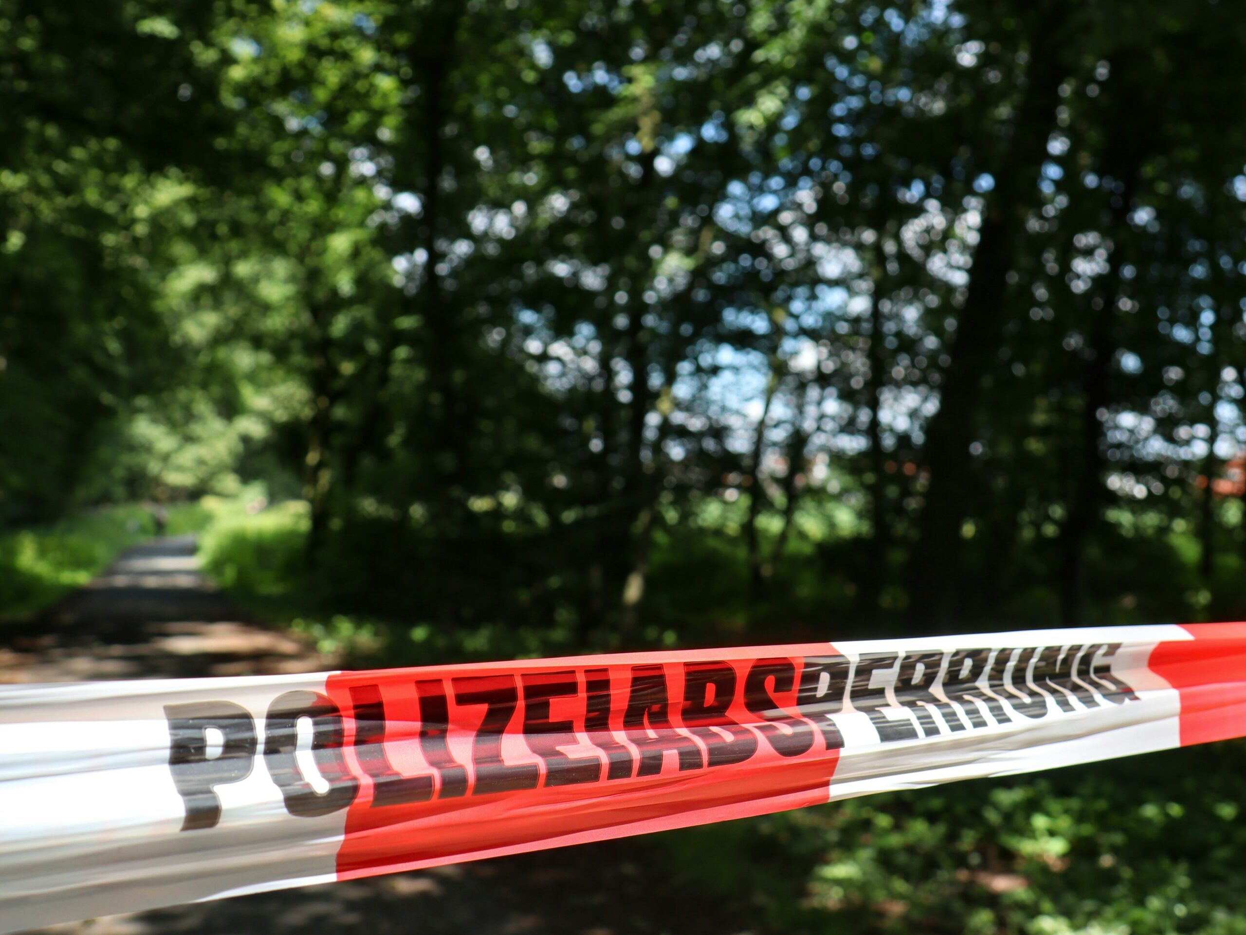 Nach Explosion in Bochumer Gewerbehalle: Polizei entdeckt Leichnam