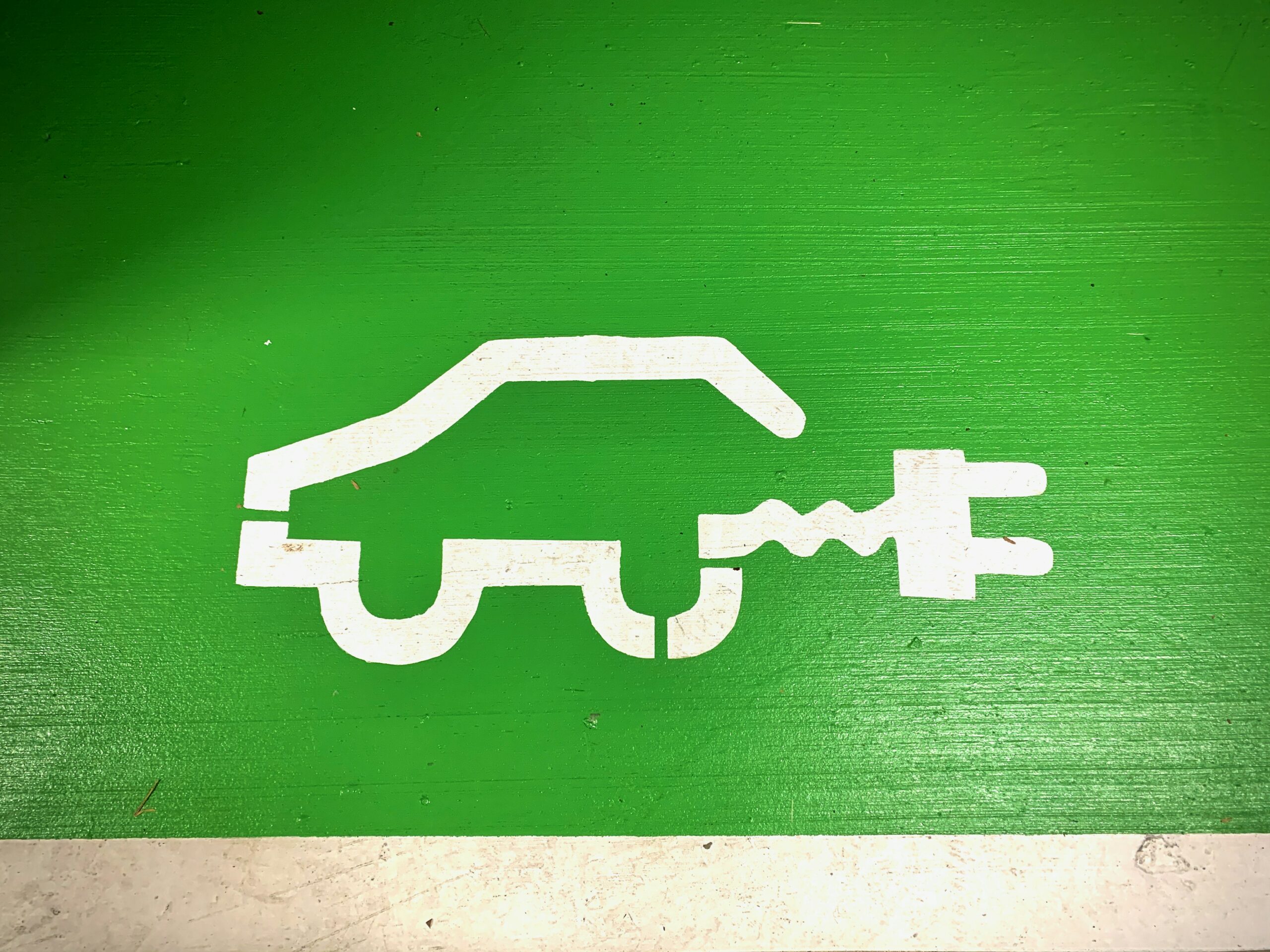Elektroauto-Prämie erreicht 100.000 Auszahlungen: Erfolgreiche Unterstützung für viele Haushalte