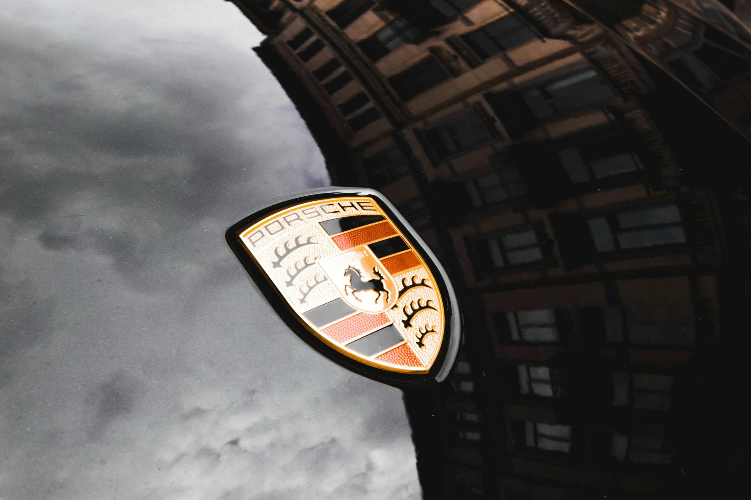 Wie Porsche mit drei Phasen Luxus neu denkt und Kosten optimiert