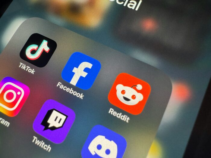 Mehr Jugendschutz: Kabinett beschließt Eckpunkte für Social-Media-Beschränkungen